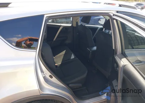 2016 Toyota Rav4 Le z USA, uszkodzony, nr VIN 2T3ZFREVXGW290252